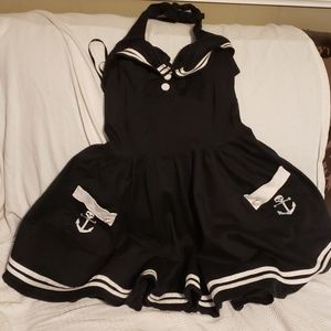 Hell bunny vixen halter dress